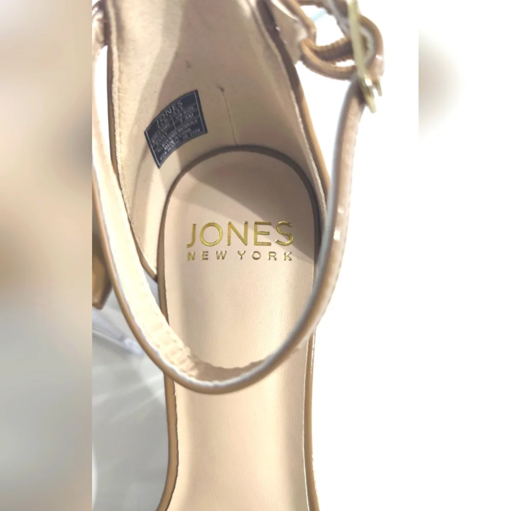 Women's Jones New York Early Dress High Block Heels Size 7.5 In Beige Color - Picture 2 of 7